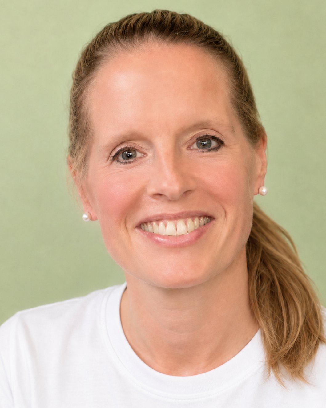 Portrait Julia Maria Dennerlein, Inhaberin der Praxis
